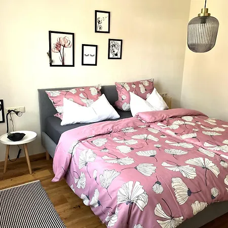 Lichte Zum Wohlfuehlen Appartement